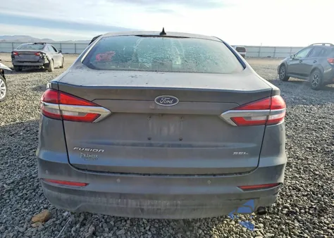 2020 Ford Fusion Sel z USA, uszkodzony, nr VIN 3FA6P0CD3LR193646